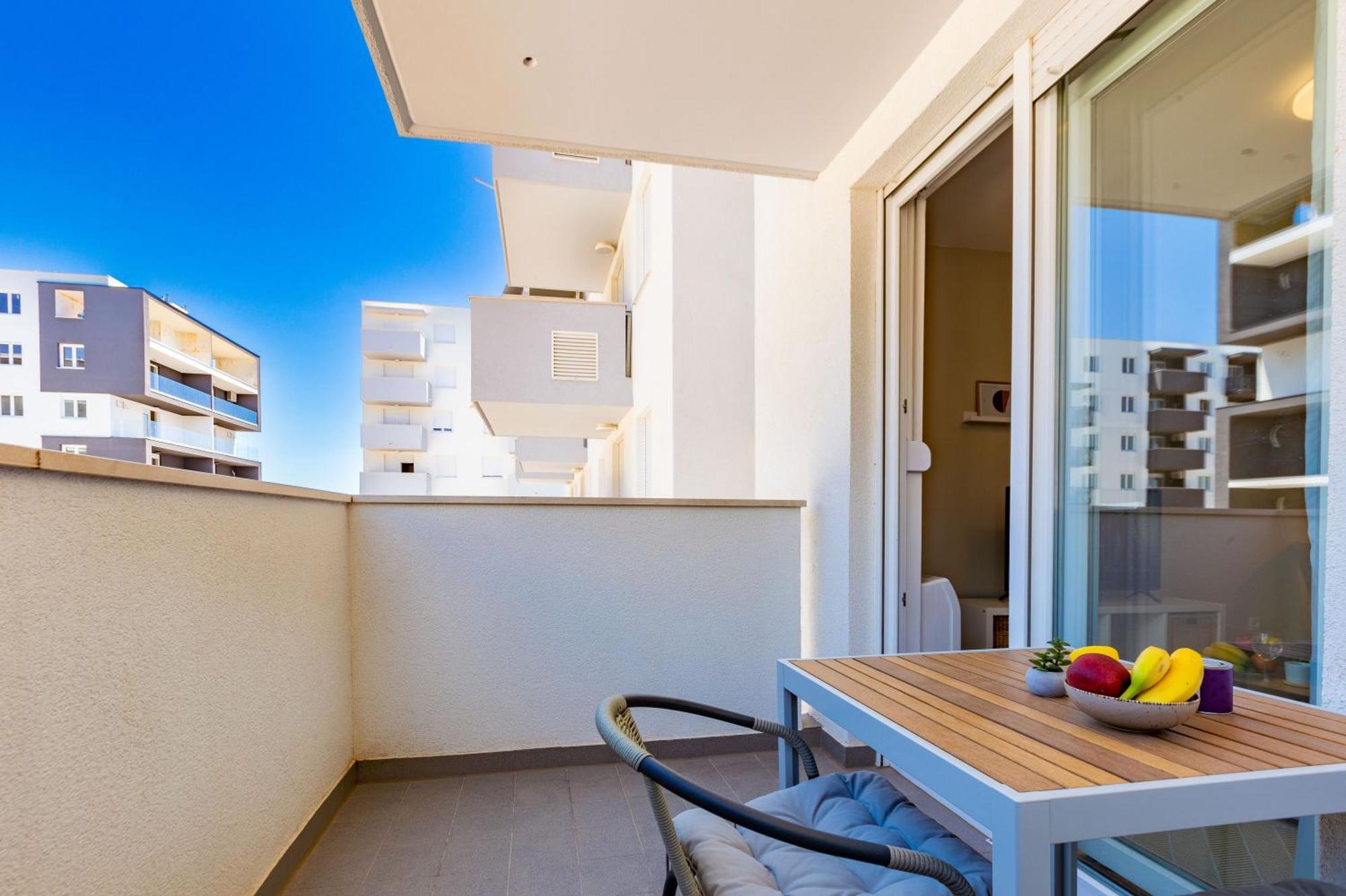 Campanula Apartment With Balcony Задар Экстерьер фото